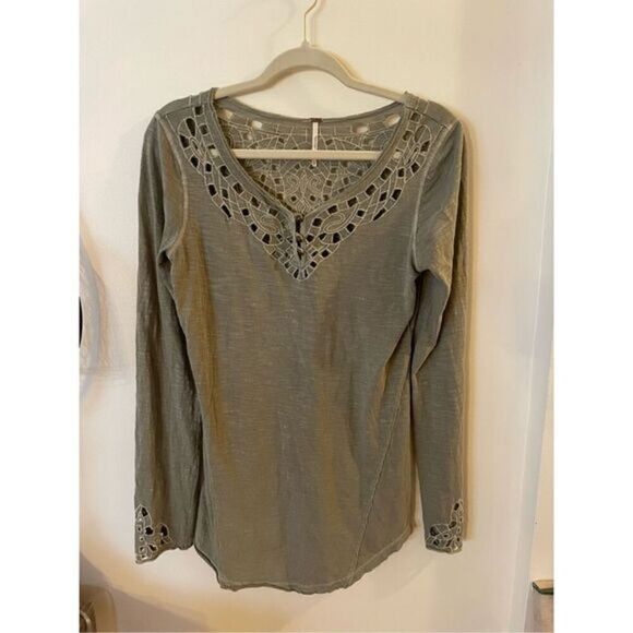 Free People Shirt (SZ M) - Picture 1 of 3